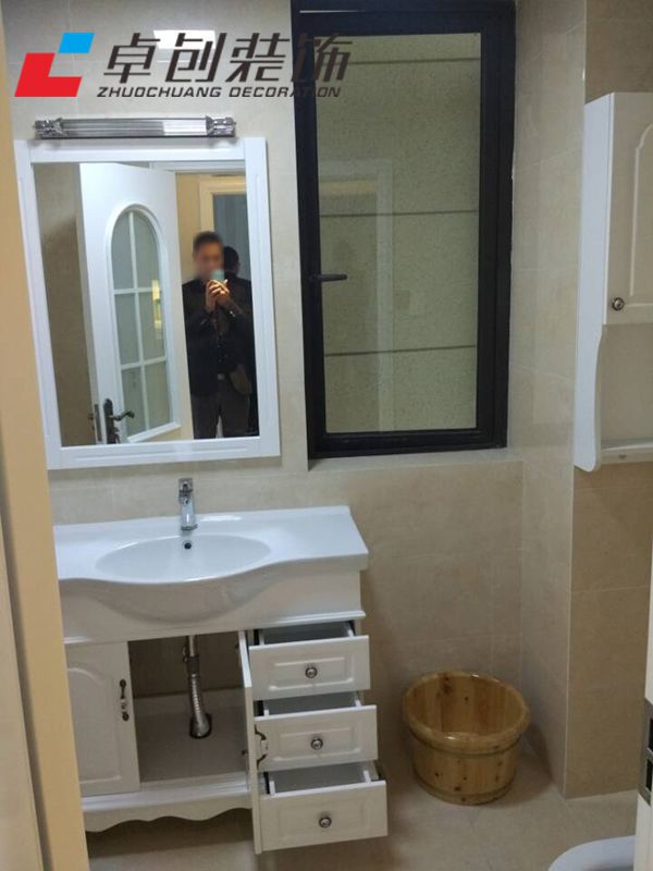 衛(wèi)生間簡歐裝修圖-卓創(chuàng)裝飾