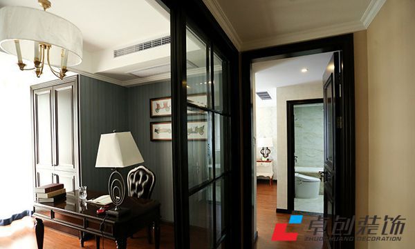 書房裝修設(shè)計效果圖